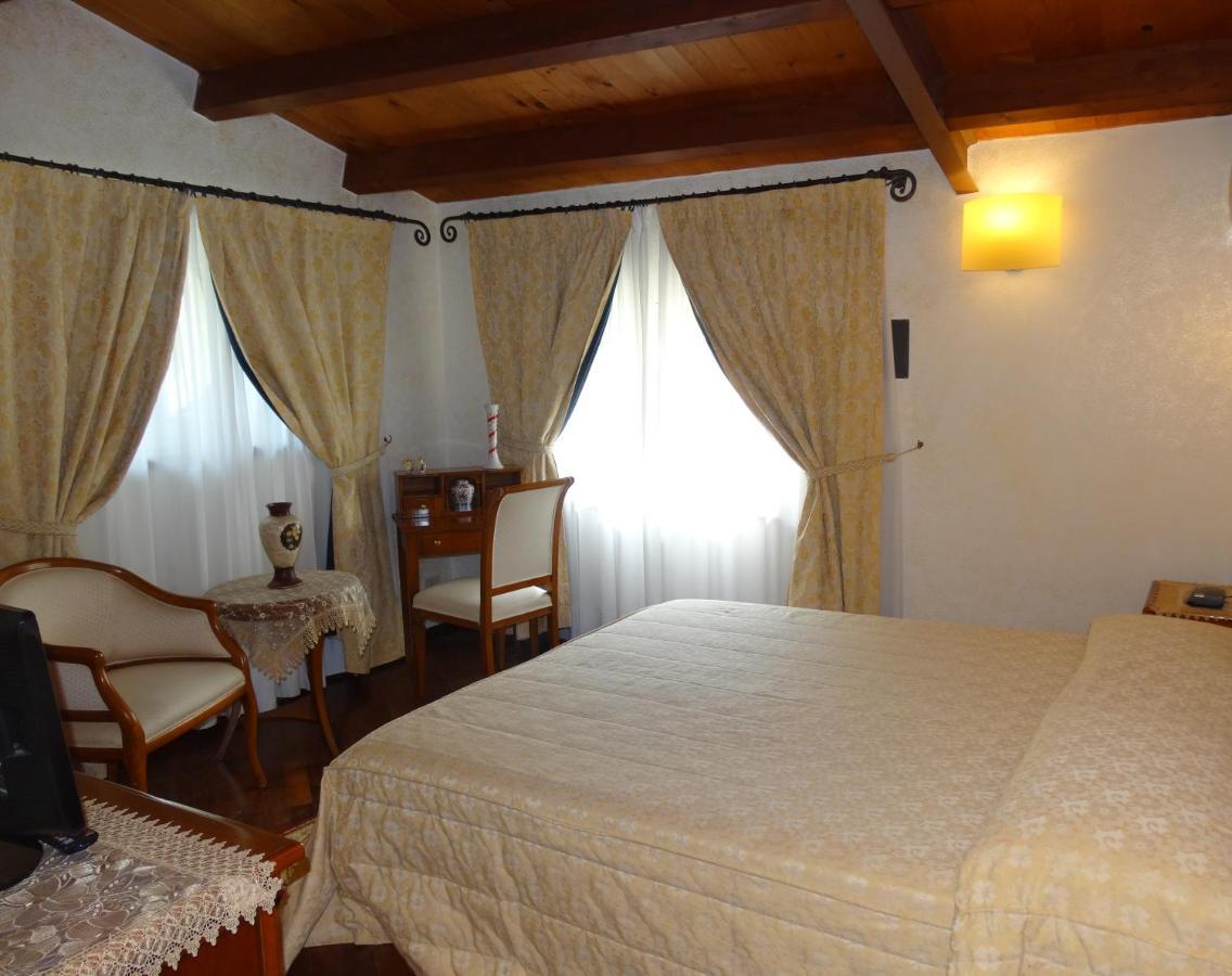Hotel San Giuseppe Gerace Bagian luar foto